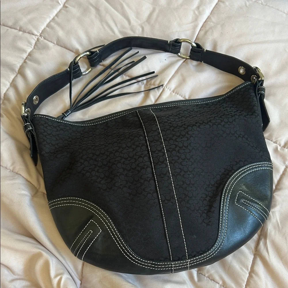 Coach stylish black